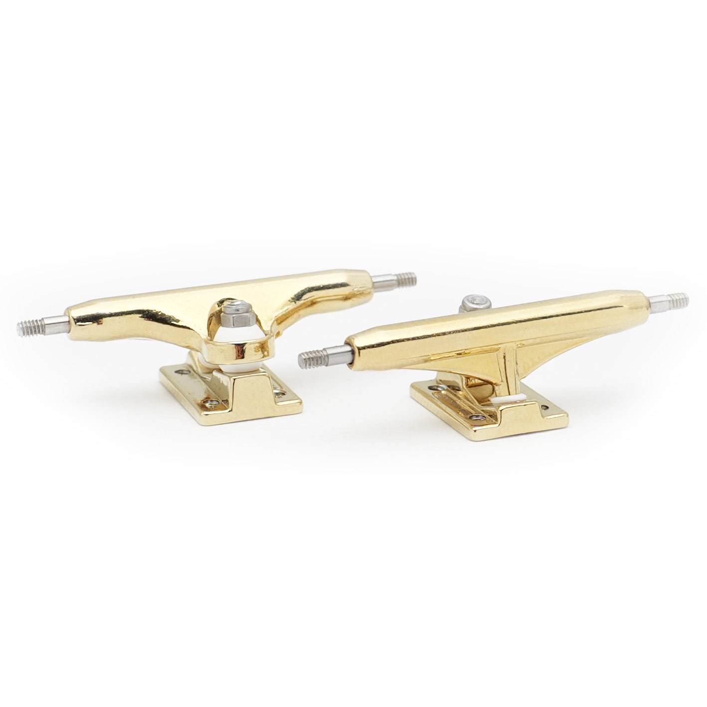 dynamic trucks 34mm width gold hanger gold baseplate