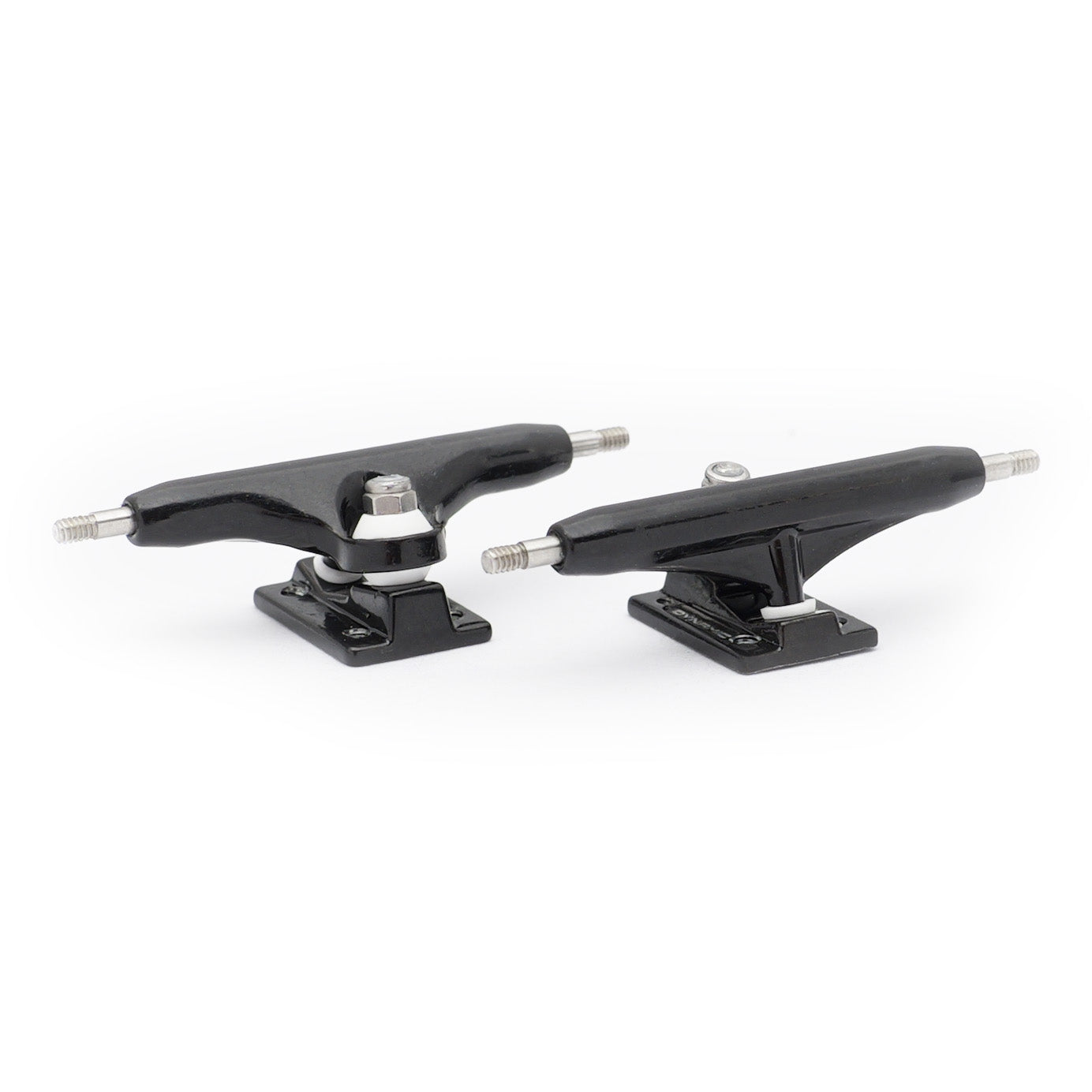 dynamic trucks 34mm width black hanger black baseplate