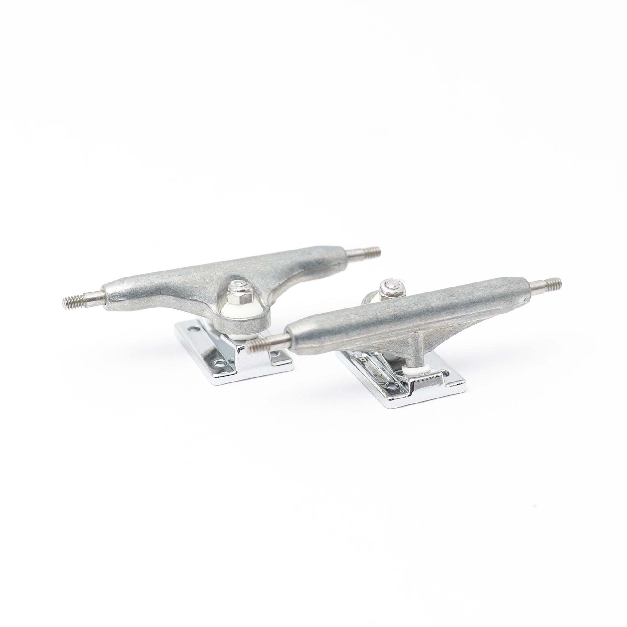 Dynamic Trucks - 34mm Raw Hanger Chrome Baseplate Special Edition