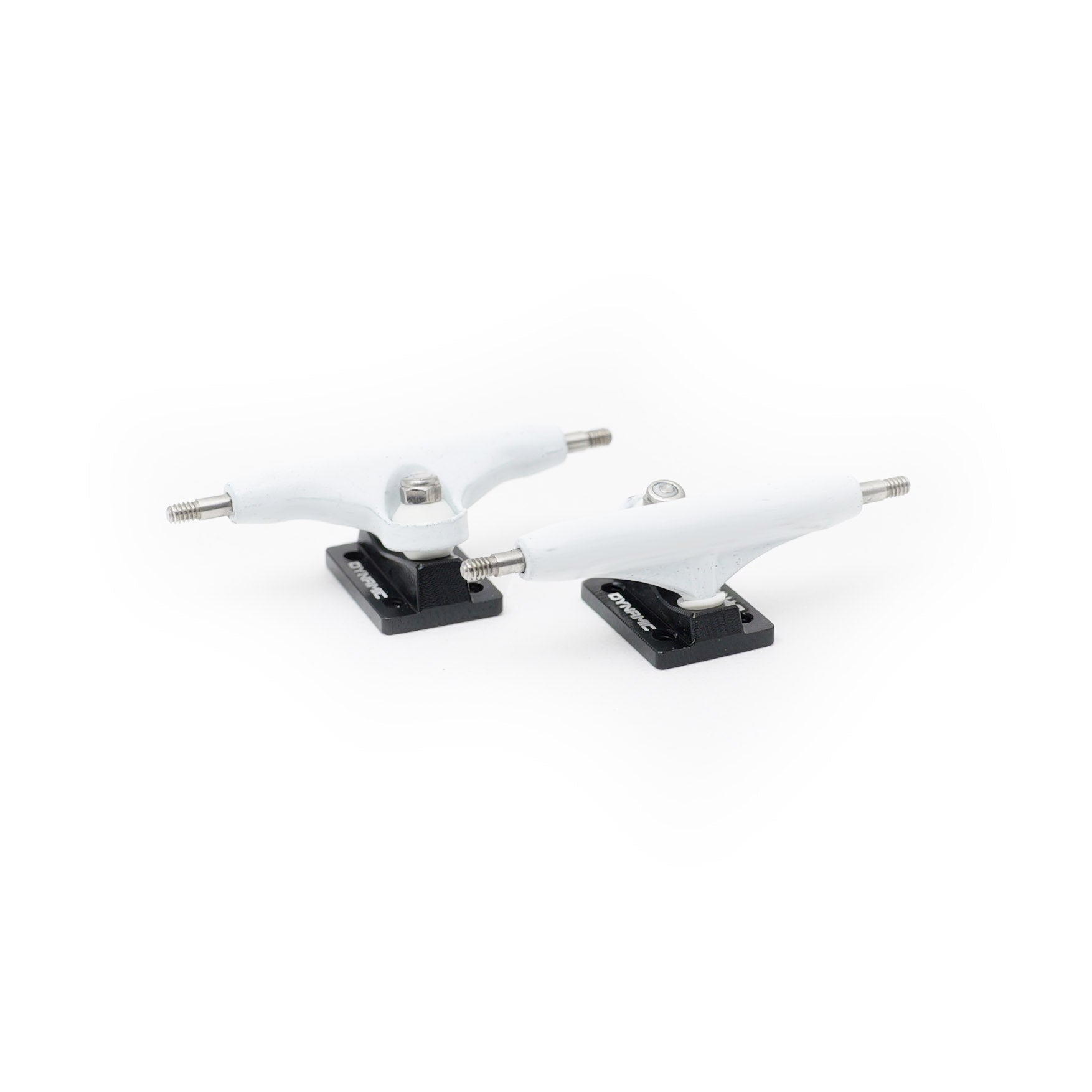 Dynamic Trucks - 32mm White Hanger Black Baseplate Special Edition V2