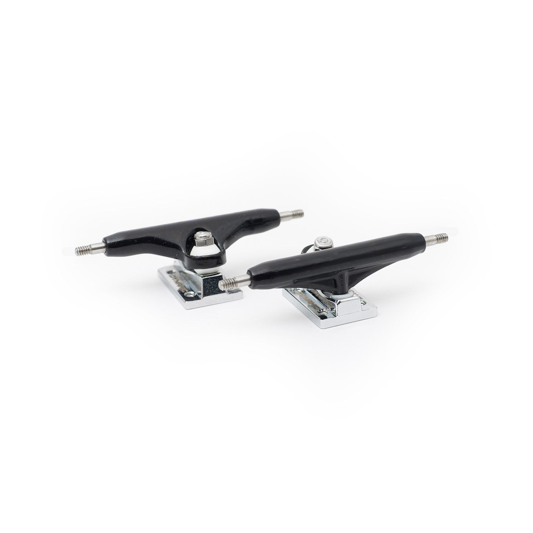 Dynamic Trucks - 34mm Black Hanger Chrome Baseplate Special Edition
