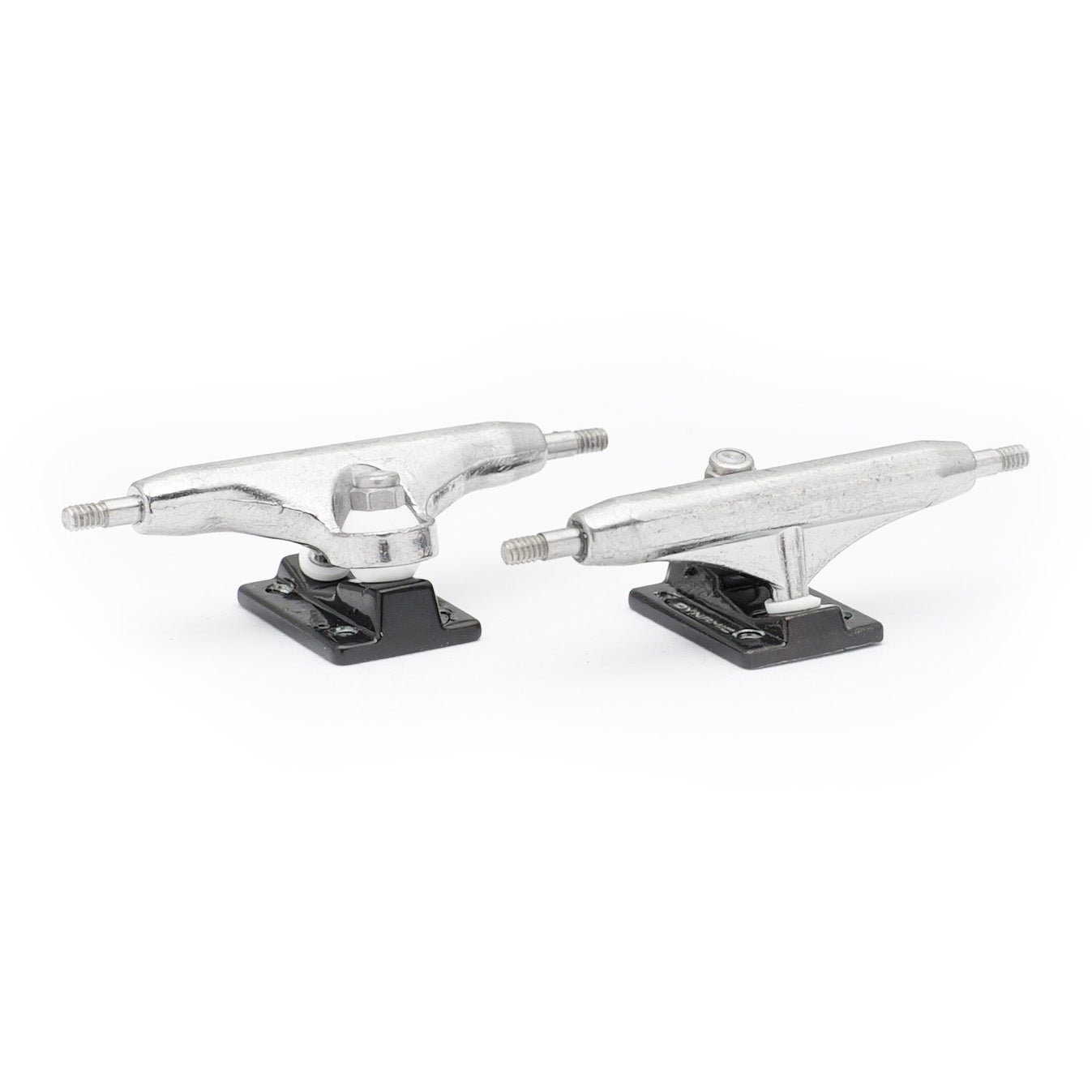 dynamic fingerboard trucks 32mm width black special edition locknut baseplate