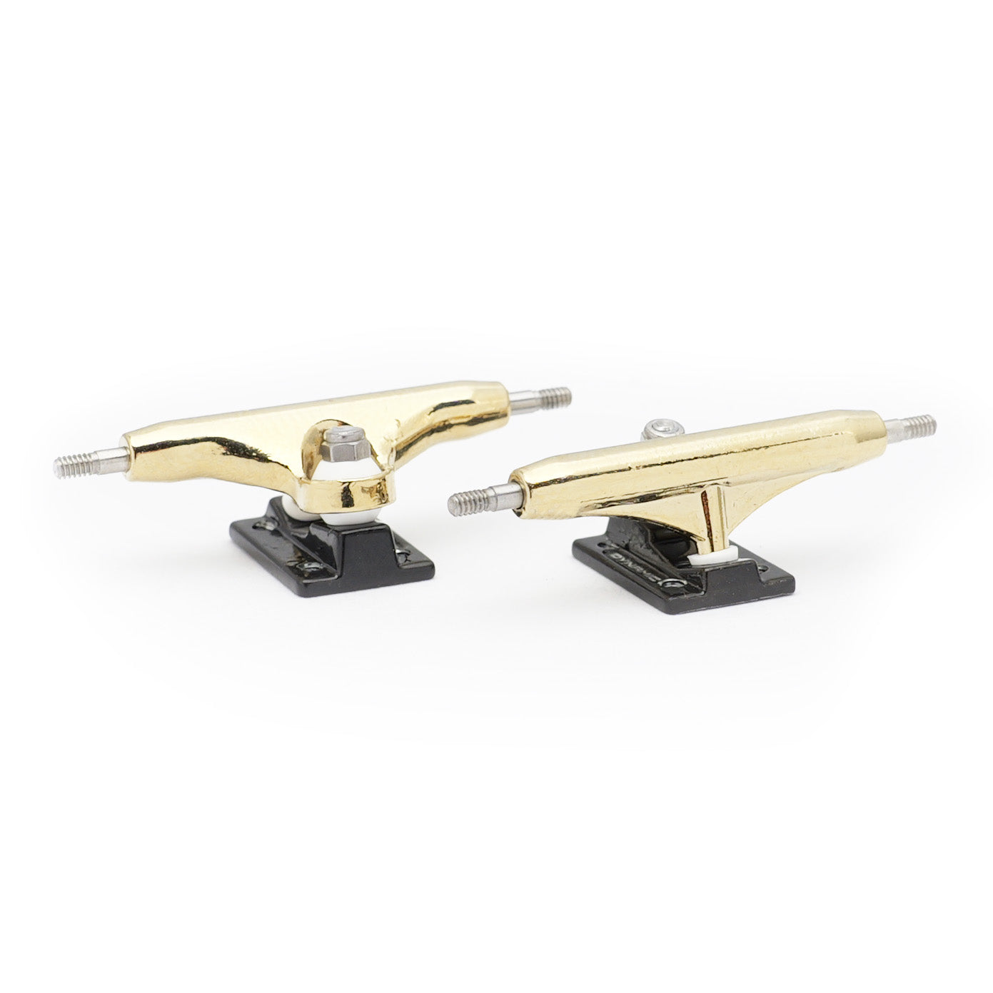 dynamic fingerboard trucks 32mm width gold hanger black locknut baseplate