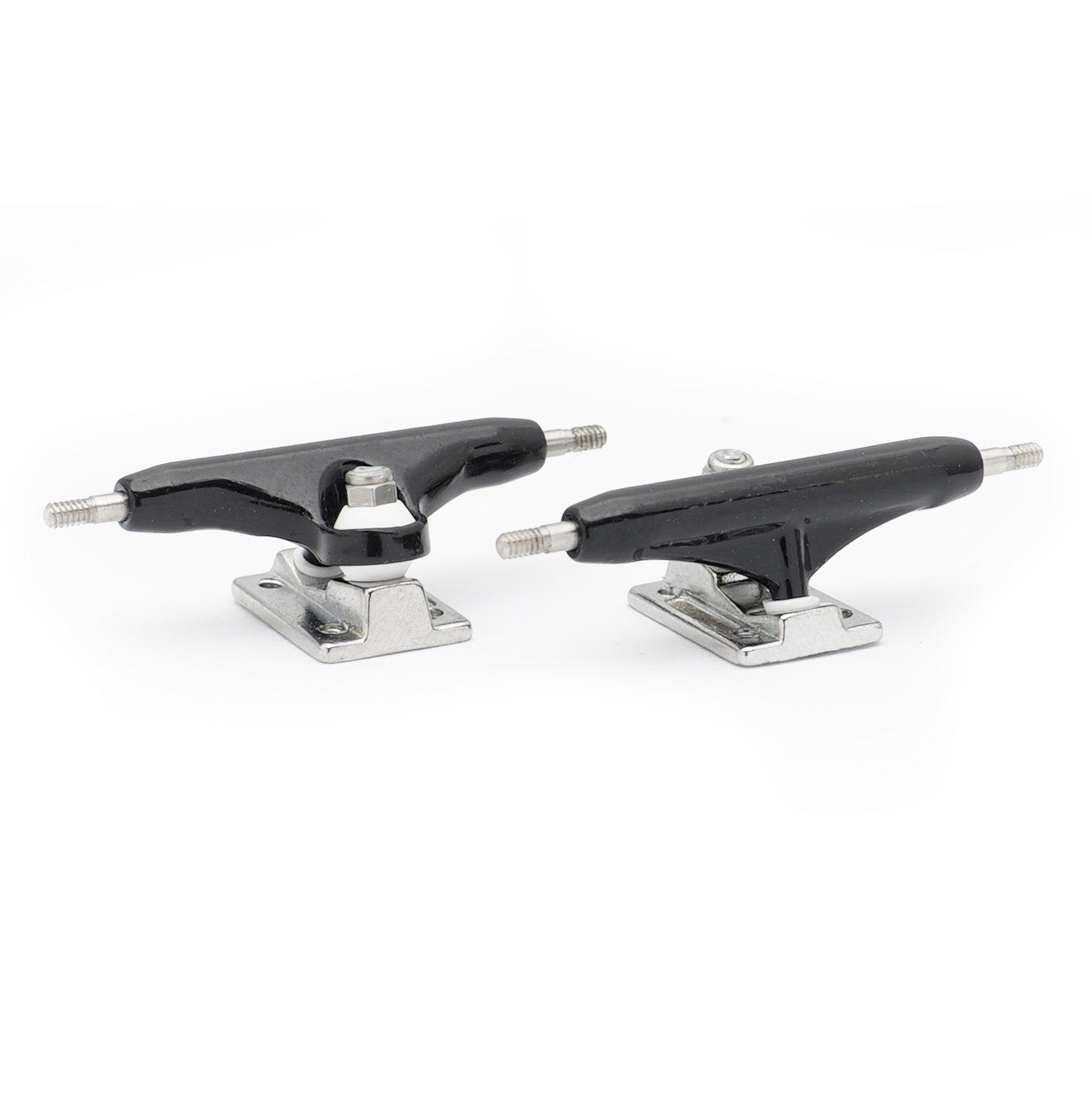dynamic fingerboard trucks 32mm width black hanger chrome locknut baseplate