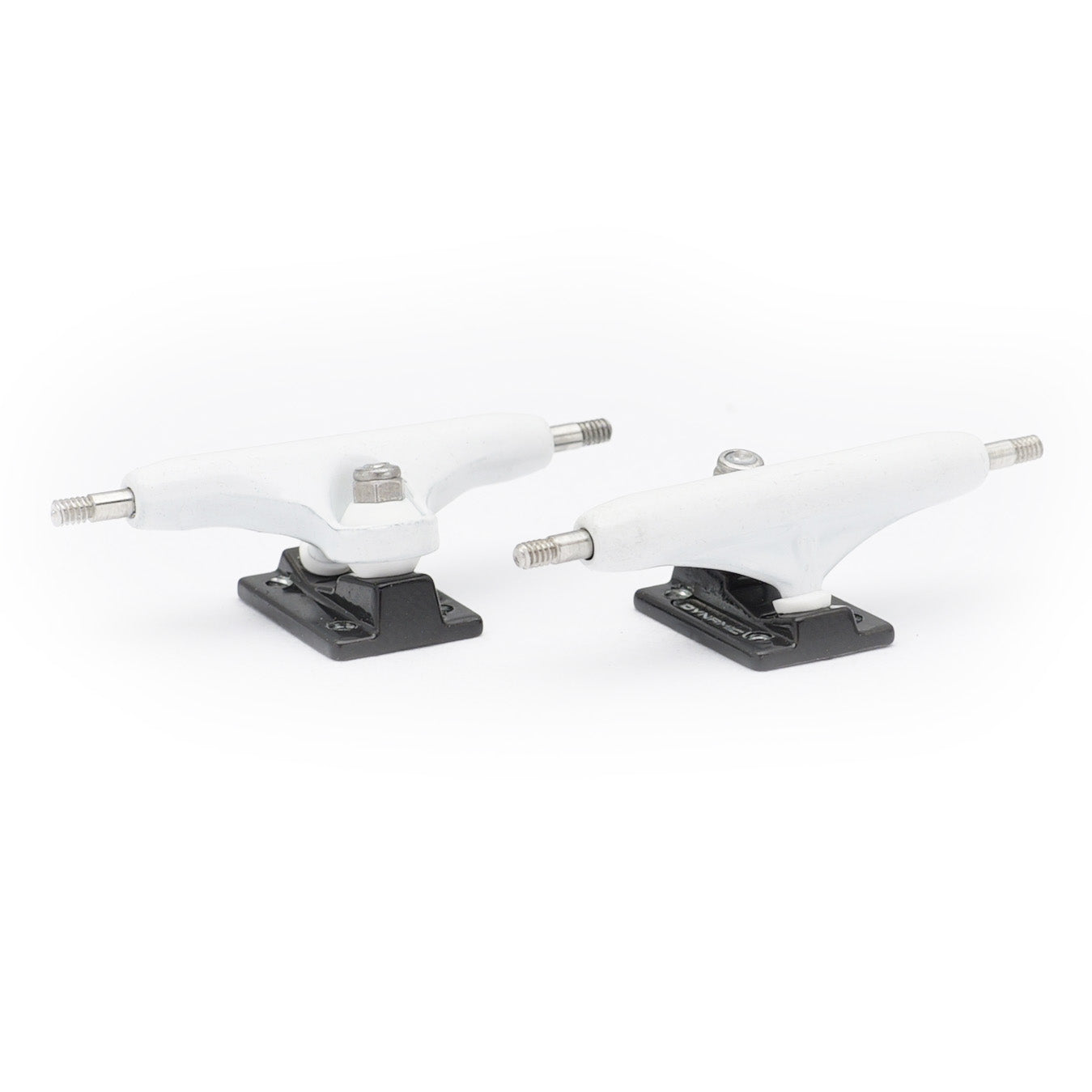 dynamic fingerboard trucks 32mm width white hanger black locknut baseplate