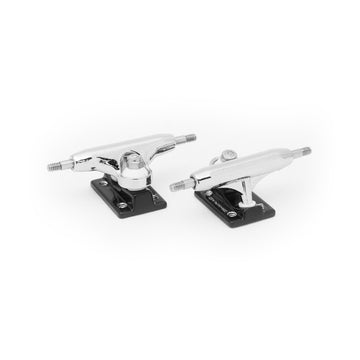dynamic trucks 26mm chrome hanger black baseplate locknut kingpin style