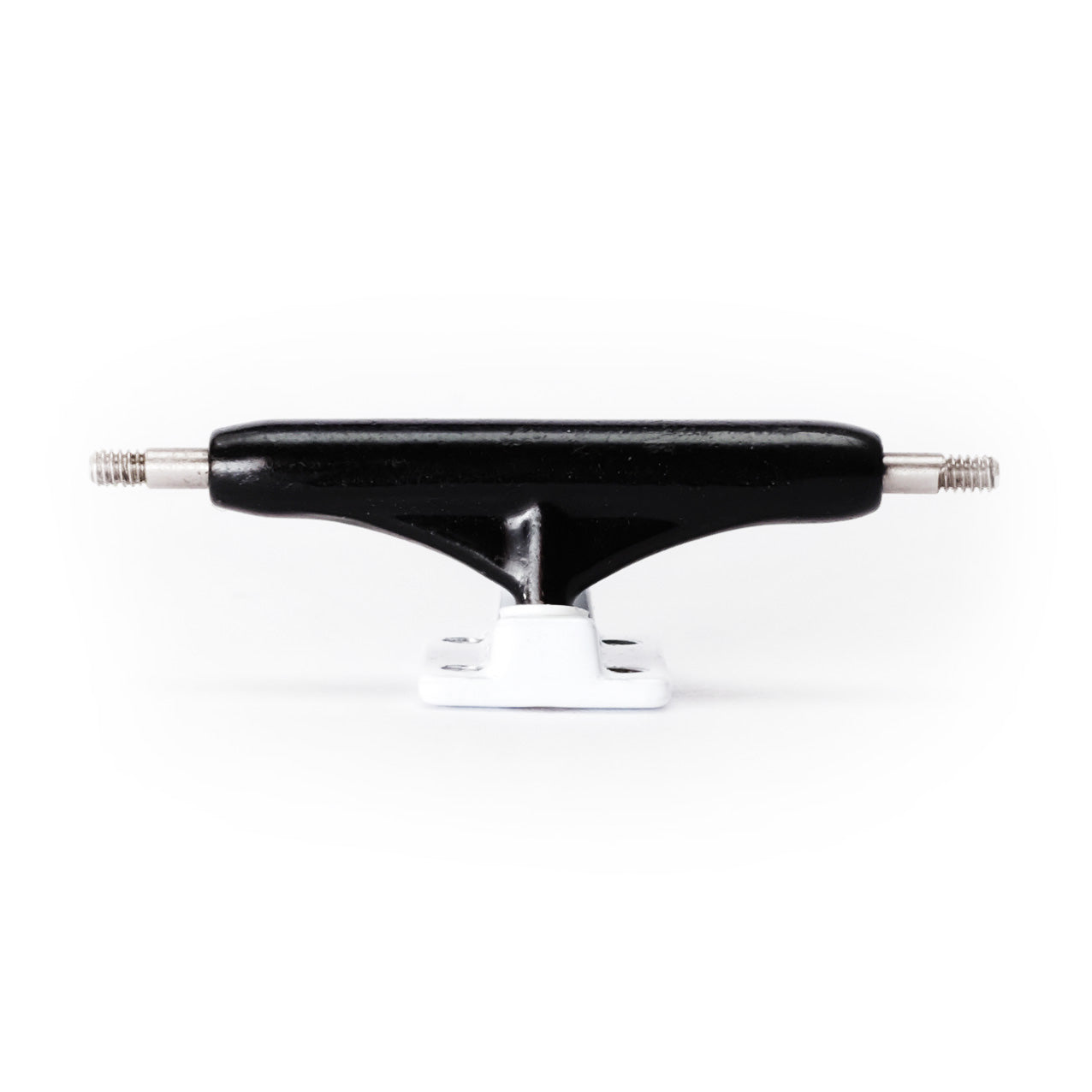 32mm dynamic trucks set black hanger white baseplate