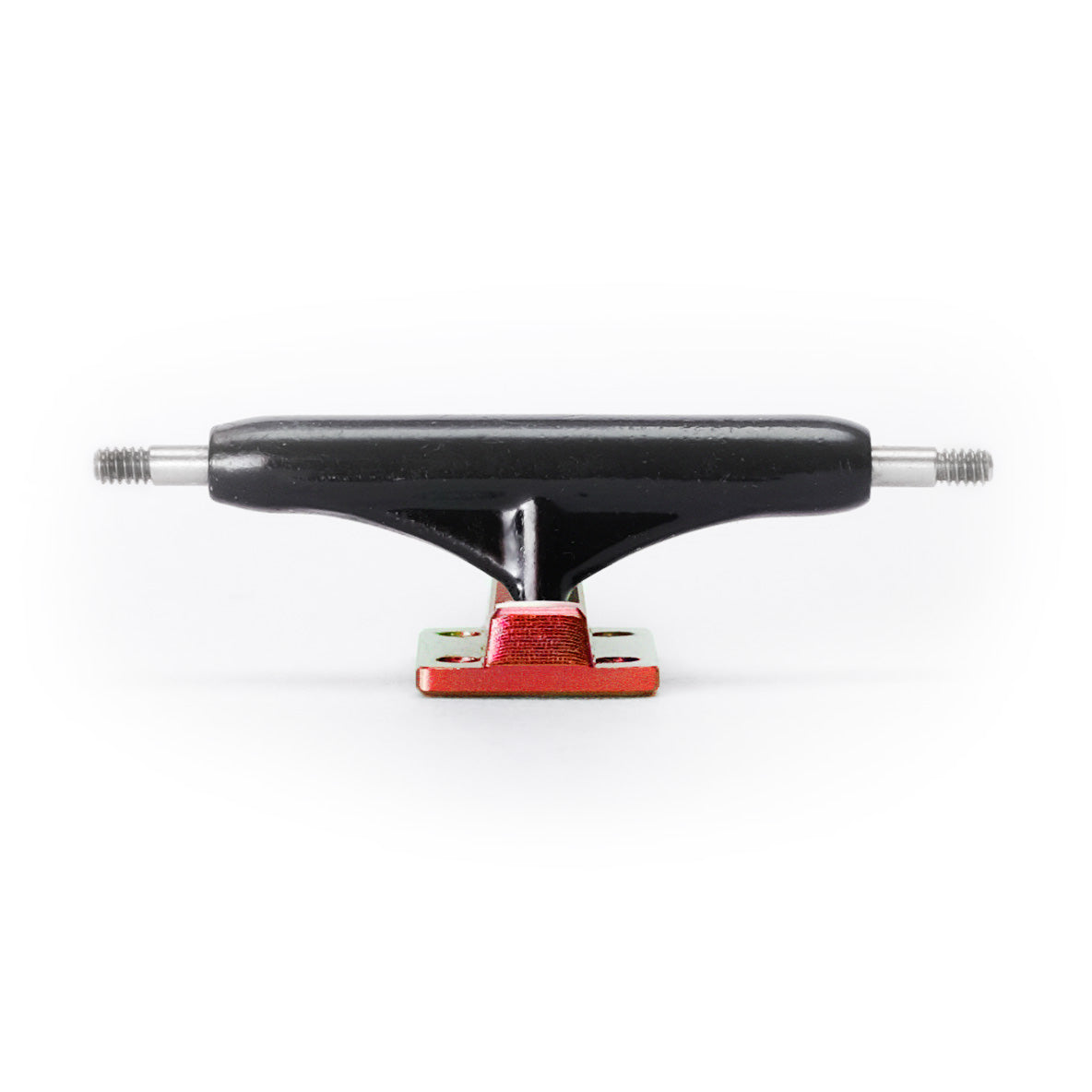 32mm dynamic trucks set black hanger red baseplate