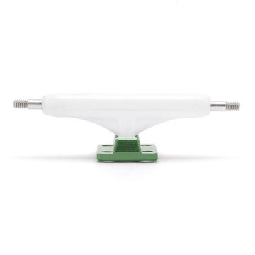 dynamic trucks 32mm white hanger dark green baseplate