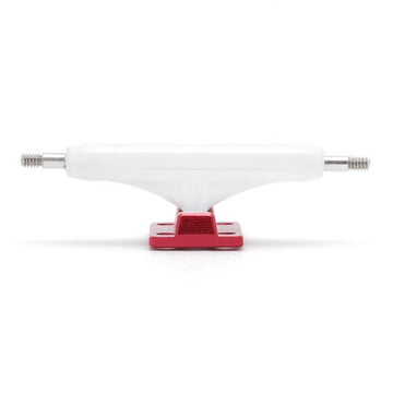 dynamic trucks 32mm white hanger red baseplate